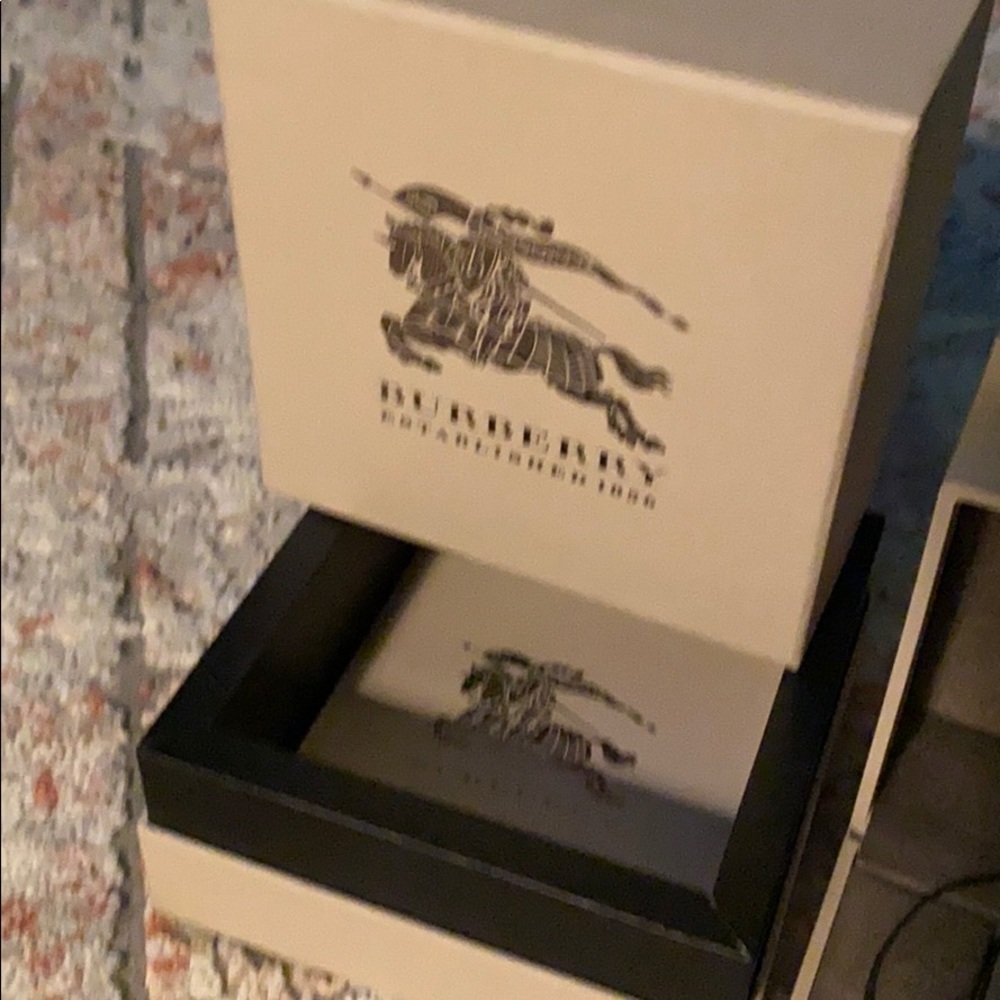 White Burberry Watch.One of my absolute favorites. - Picture 3 of 8